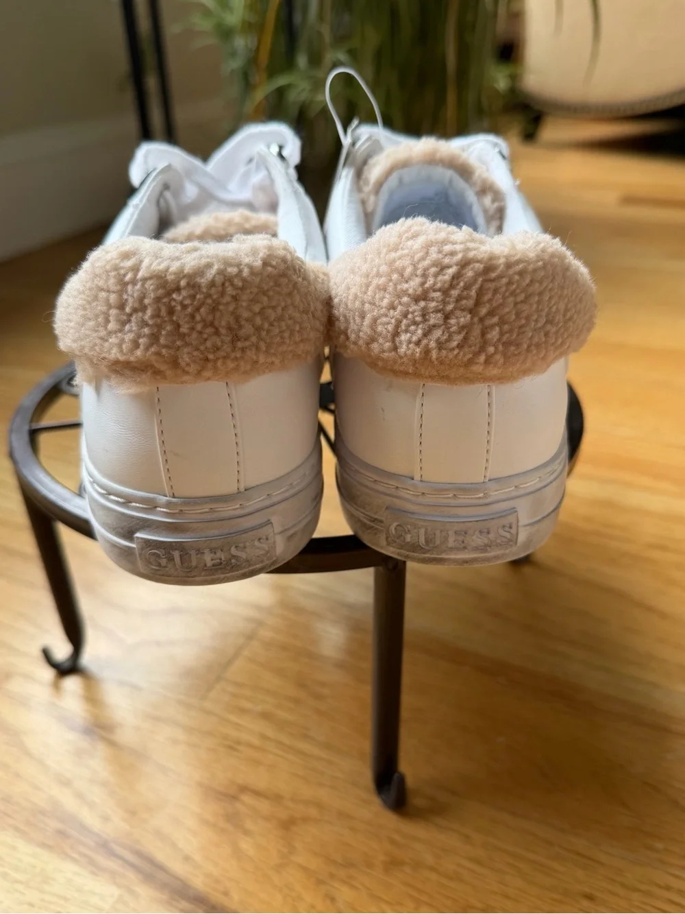 GUESS Women’s White Glitter Accent Teddy Trim Sneakers